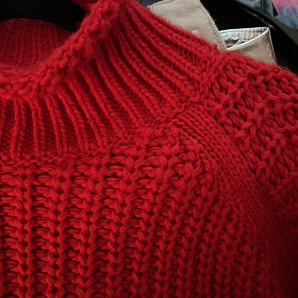 H&M | Chunky Knit Red Mock Neck Sweater Size L - Picture 2 of 5